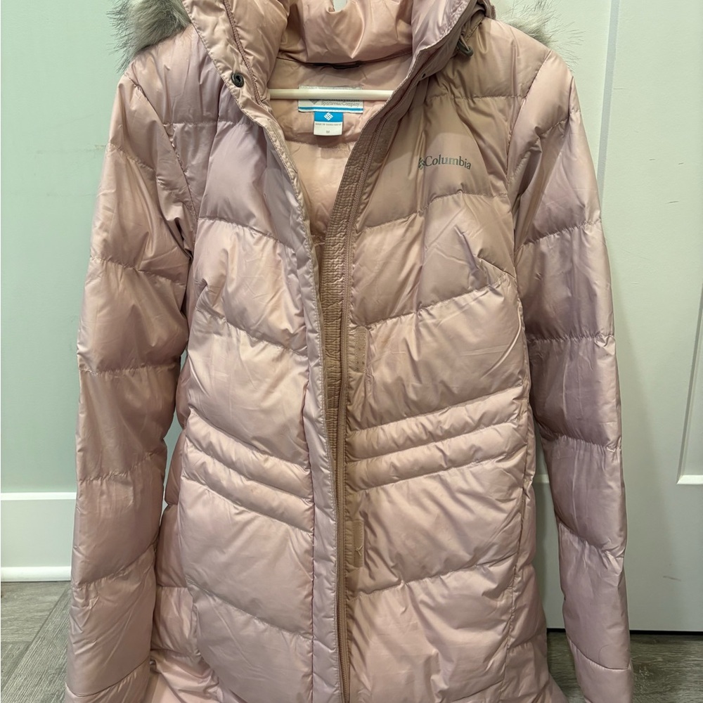 Columbia Women's Light Pink Puffer Coat